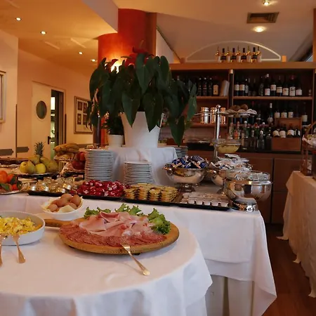 Greif Maria Theresia Hotel 5*