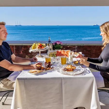 Hotel Greif & Triest