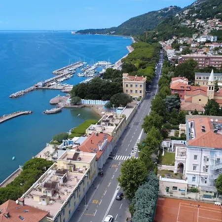 Greif & Hotel Triest