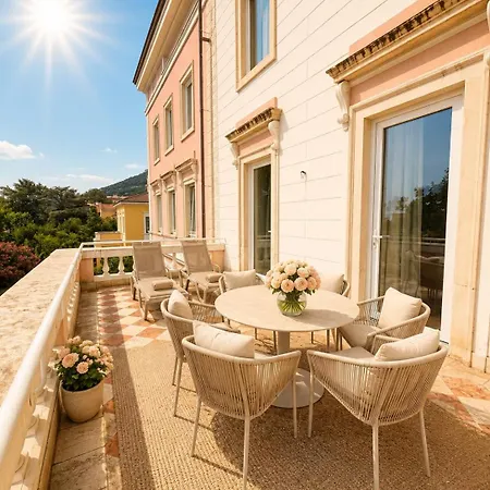 Greif & Hotel